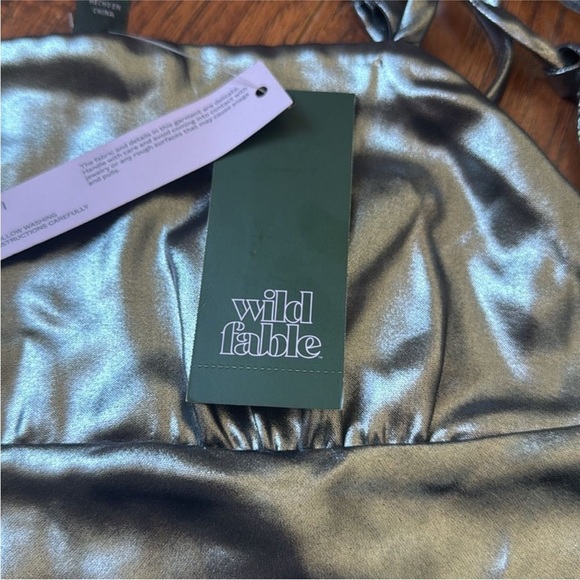 New Wild Fable metallic silver satin tank - Picture 6 of 8